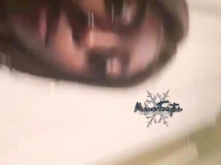 Ebony teen squirts on computer!