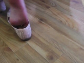 Candid Mature Dipping Feet Shoeplay