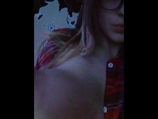 Elly Crous boobs ^_