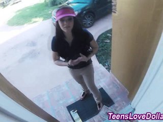 Amateur teen shows tits