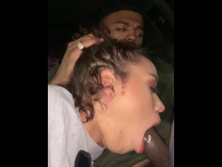 TInder slut sucks my dick in the car on our first hookup