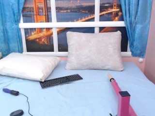 chloetaya cam girl
