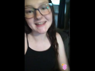 Hot teen flashes tits on periscope