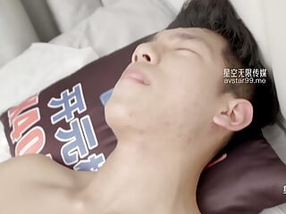 XKG012 – Doctor Cures Cheating Asian Wife's Cold Feet With His Thick Cock and massage