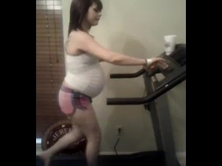Preggo on treadmill