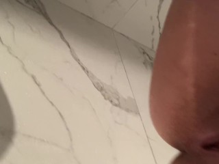Katryna love masturbation in the shower