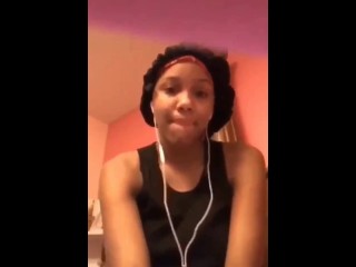 Ebony teen flashes