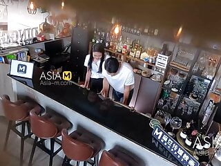 Slutty Restaurant – Yuan Zi Chang – MDWP-0007 – Asia Porn Video