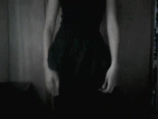 chica bacho 1 desnudandose (Etaili Viridiana)