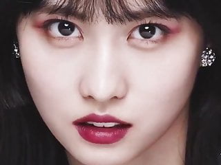 Momo's Extremely Slutty Close-Up