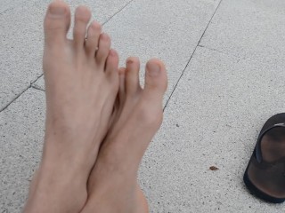 Cute Guy Shows Off His Bare Feet