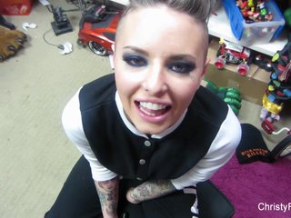 Behind the scenes with pornstar Christy Mack