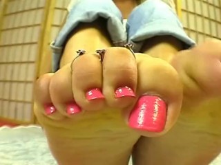 Toe Scrunch