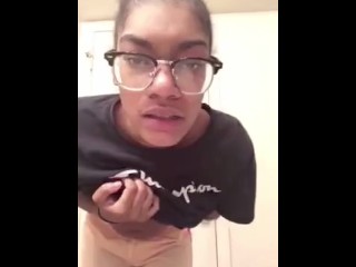 Periscope Scammer Flashing Tits