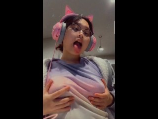 ambiiyah tits