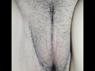 Pongo de perrito a esta putipobre le meto la verga se le ve su culo apretado me enseña su panocha