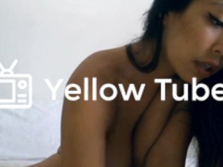 Sexy HAWAIIAN Babe w/ Big Tits in Little Thong