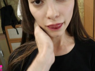 Аs soon as she comes home immediately wants to suck – SolaZola