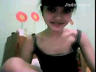 Hot Indo student nadia on cam