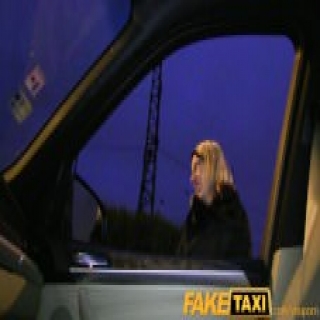 FakeTaxi Blonde gets her kit off in taxi cab sex