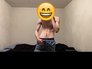 18 Year Old Shows Off Muscles