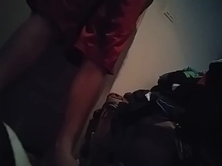 Teen pists his pants