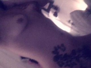 Young, thick teen wakes her boyfriend up to ride his face