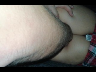 Massageando e abusando a linda adormecida