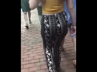 JIGGLE ASS PATTERNED LEGGINGS
