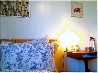 Teen hotty plays in her bedroom 1fuckdatecom