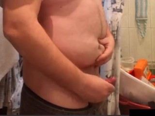 Russian faggot wants you to cum in his belly button
