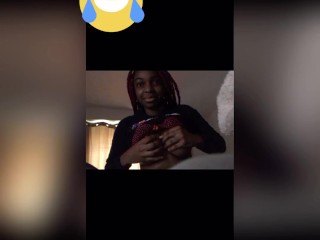Fladhing boobs on FaceTime