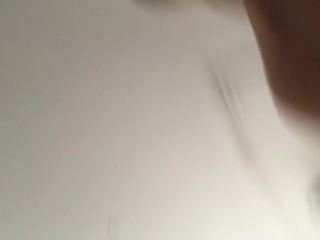 Teen w. fat ass and big tits penetrates herself in parents kitchen