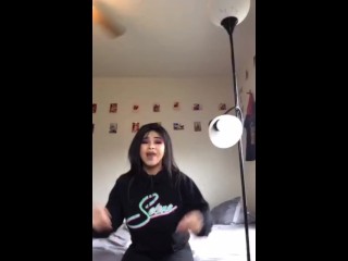 ebony teen flashes her big tits on periscope